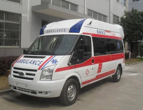 武江区救护车长途转院接送案例
